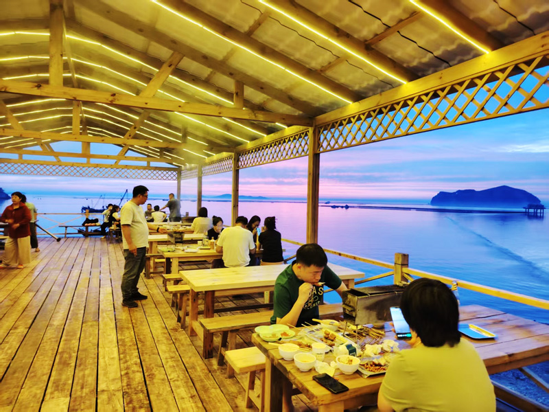 哈仙岛西海情怀度假村