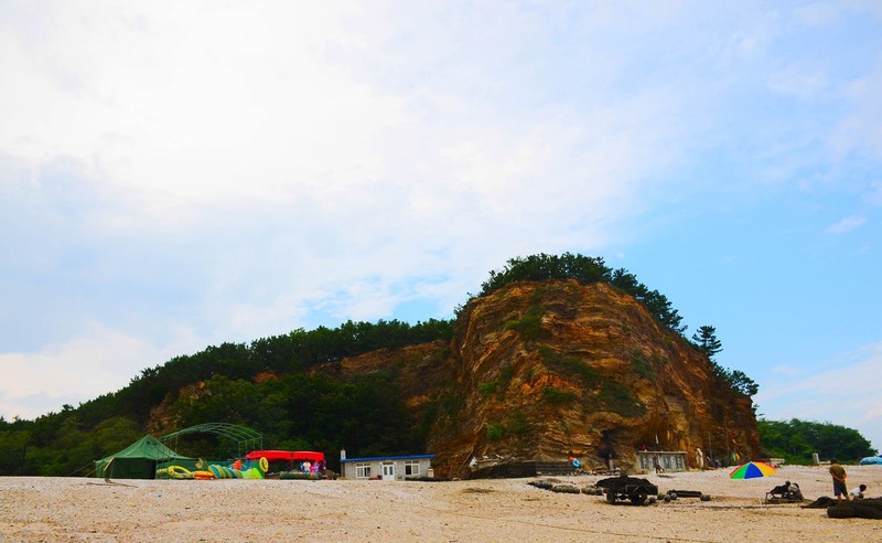 大连格仙岛的沙滩风景